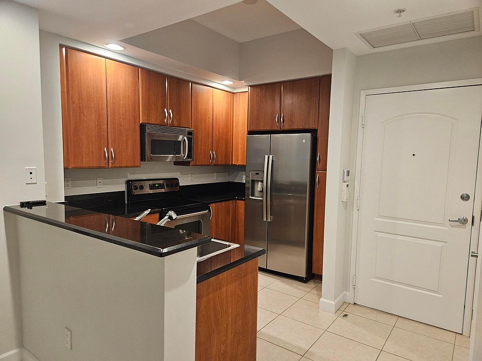 1st image of 801 S Olive Avenue #1113