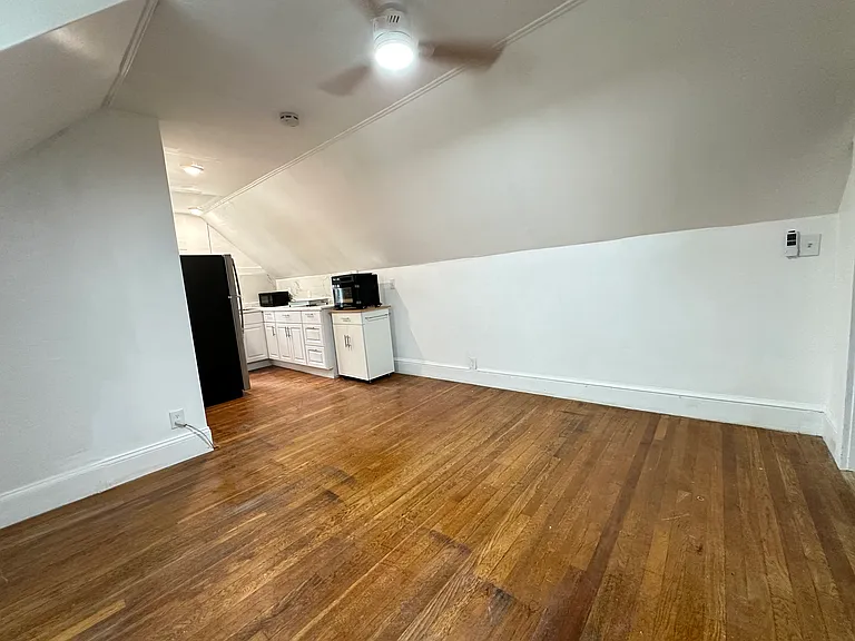 76 Faywood Ave #2UP — Photo 3