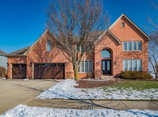 2371 Fawn Lake Cir, Naperville, IL