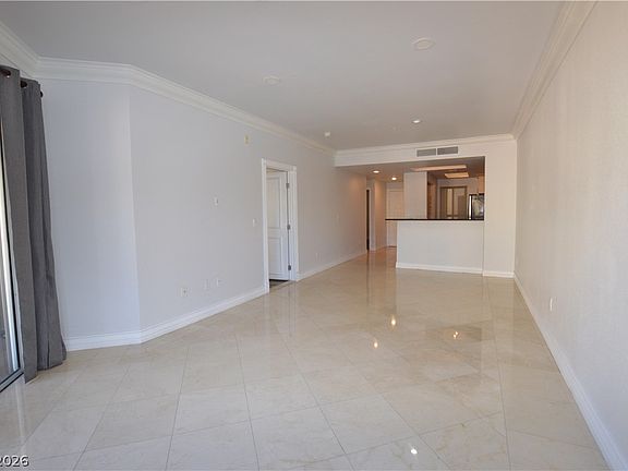 4th image of 270 E Flamingo Rd Unit 205