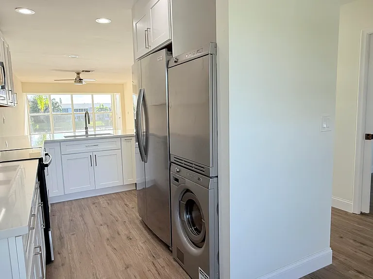 1340 NW 18th Ave #202 — Photo 8