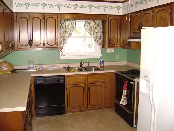 4th image of 1105 Ohio St
