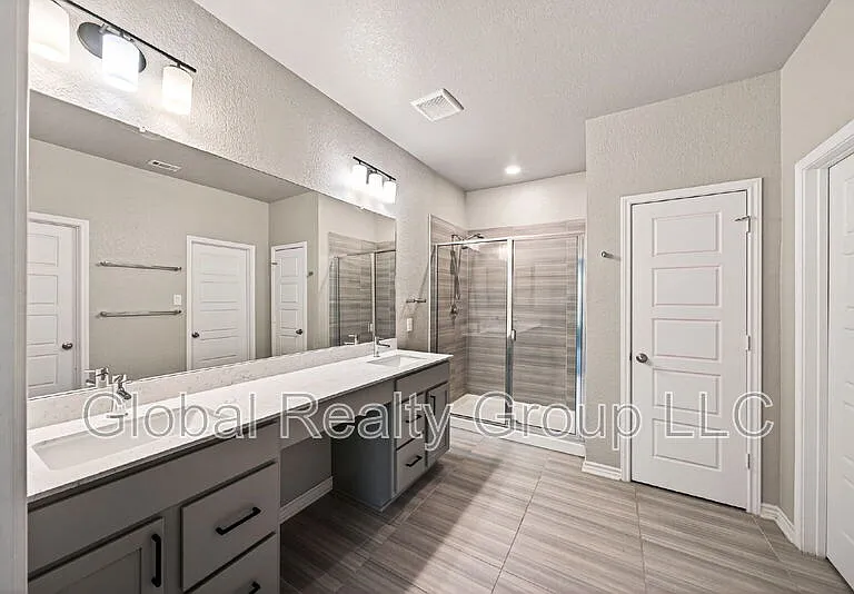 4610 Sebastian Oak — Photo 15