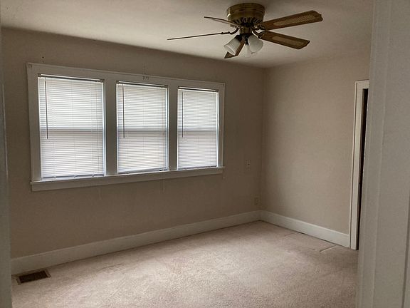 4th image of 6012 Graceland Ave