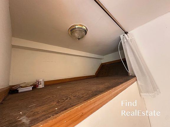 5th image of 151 W 72nd St #1F