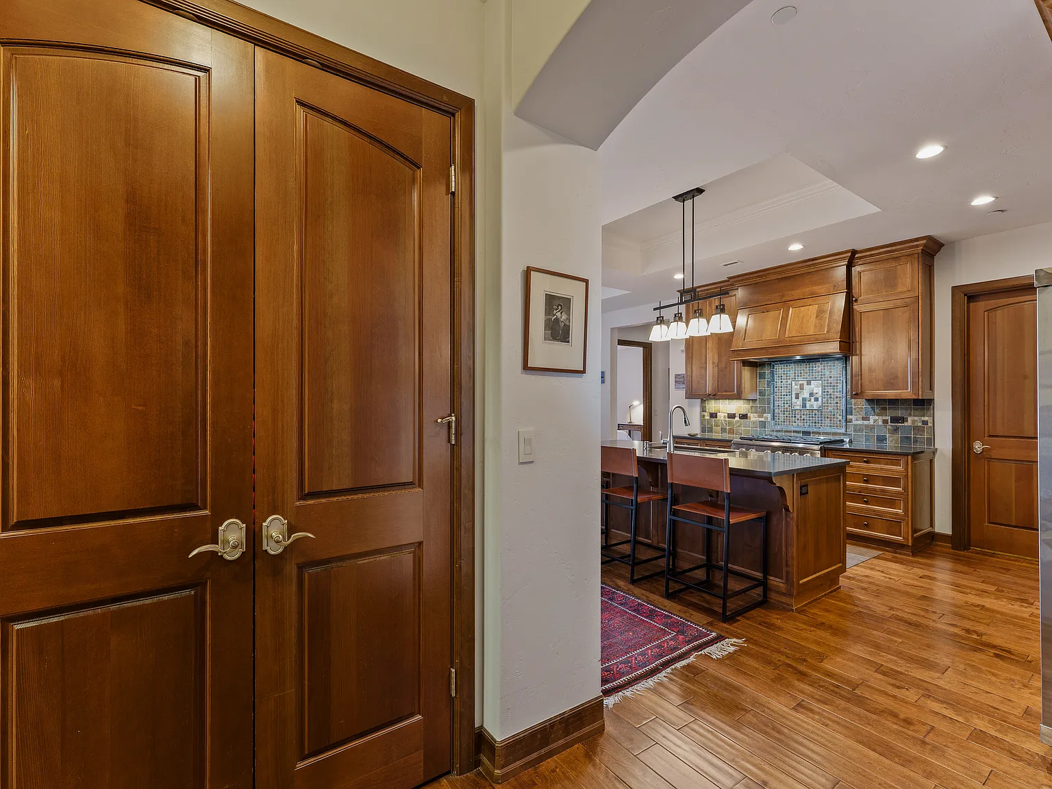 2 bed, 1779 sqft, $3,990 — Photo 3