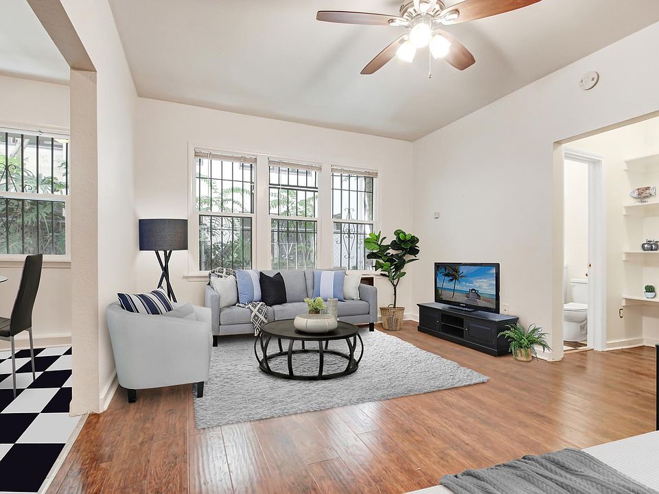 #108 Living/Bedroom