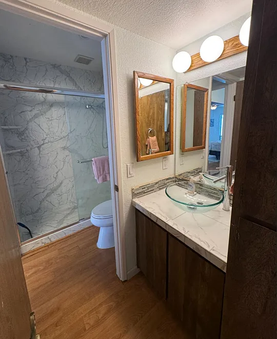 2 bed, 956 sqft, $2,200 — Photo 3