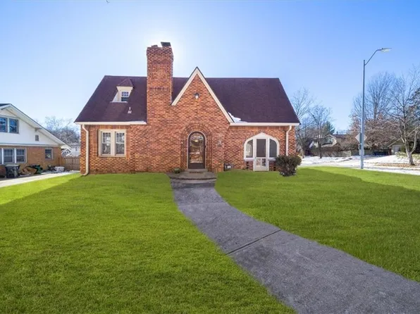 3 E 66th St, Kansas City, MO 64113