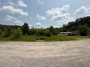 256 Davis Rd, Pikeville, KY 41501