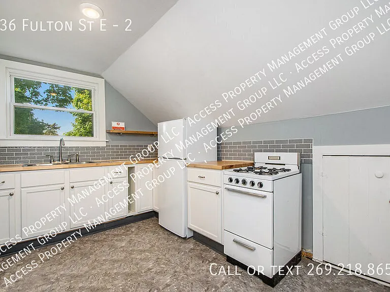 736 Fulton St E #2 — Photo 6