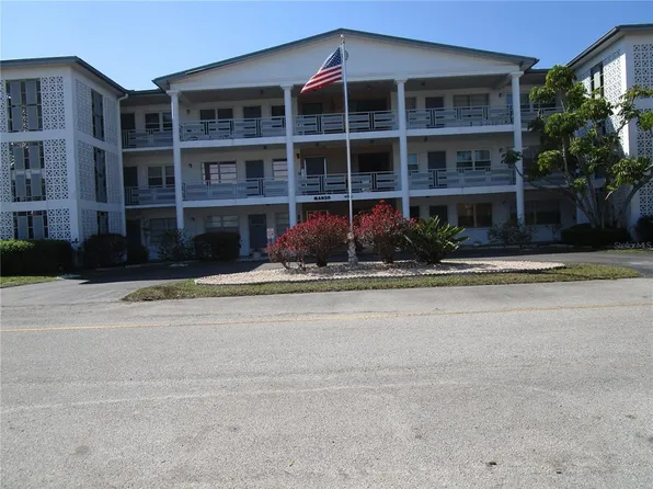 6000 20th St N APT 118, Saint Petersburg, FL 33714