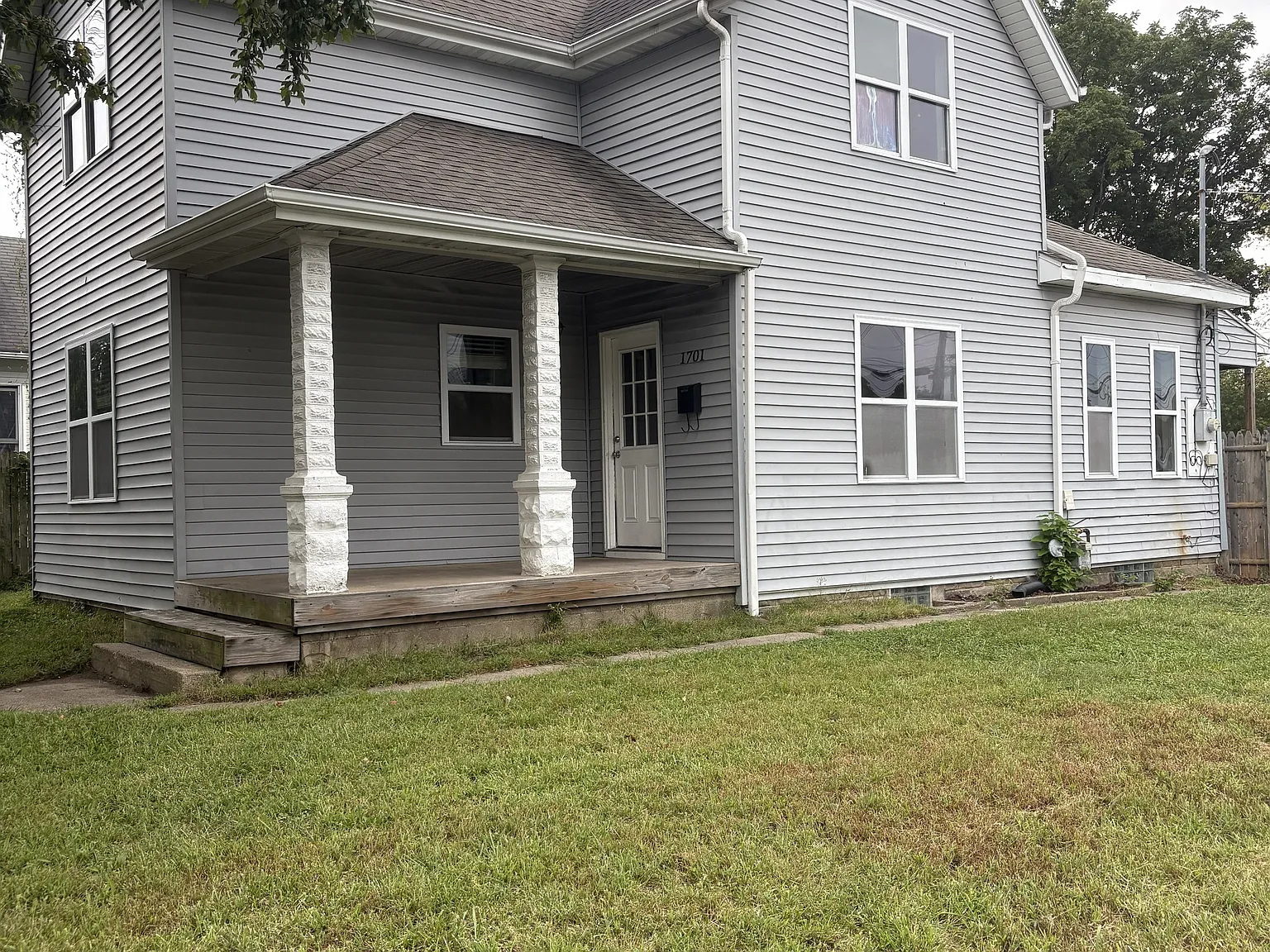 4 bed, 1468 sqft, $1,850 — Photo 1