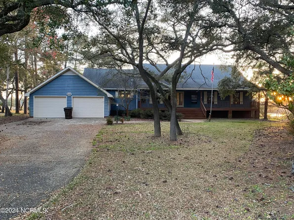 111 Live Oak Turn, Southport, NC 28461