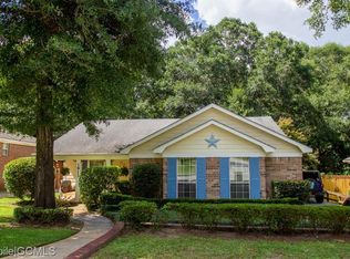 1913 Sandalwood Dr, Mobile, AL 36618