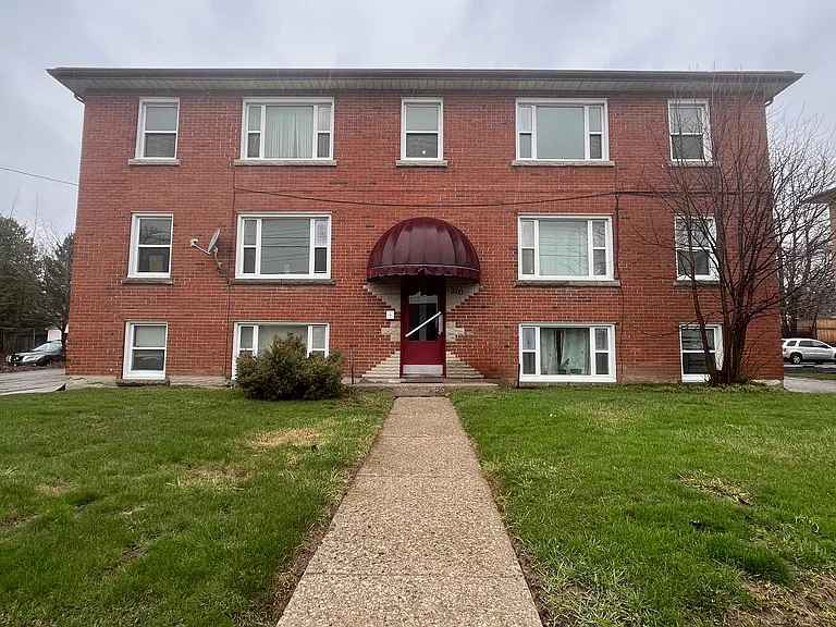 310 Speedvale Ave E — Photo 12