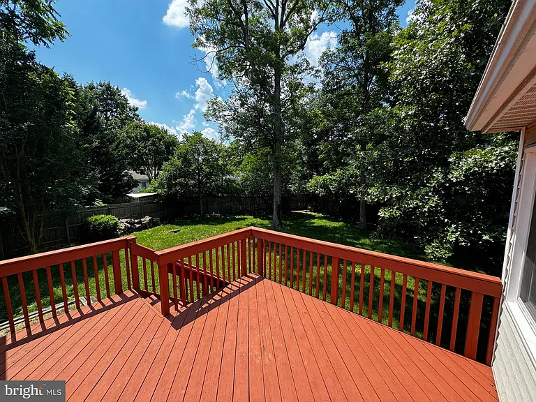 2508 Saint John Pl — Photo 40