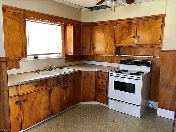 5th image of 2052-2054 E Market St