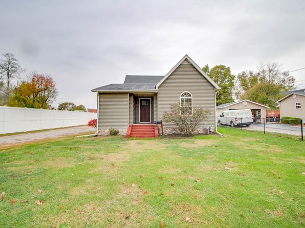 Macoupin County Real Estate Macoupin County Il Homes For Sale Zillow