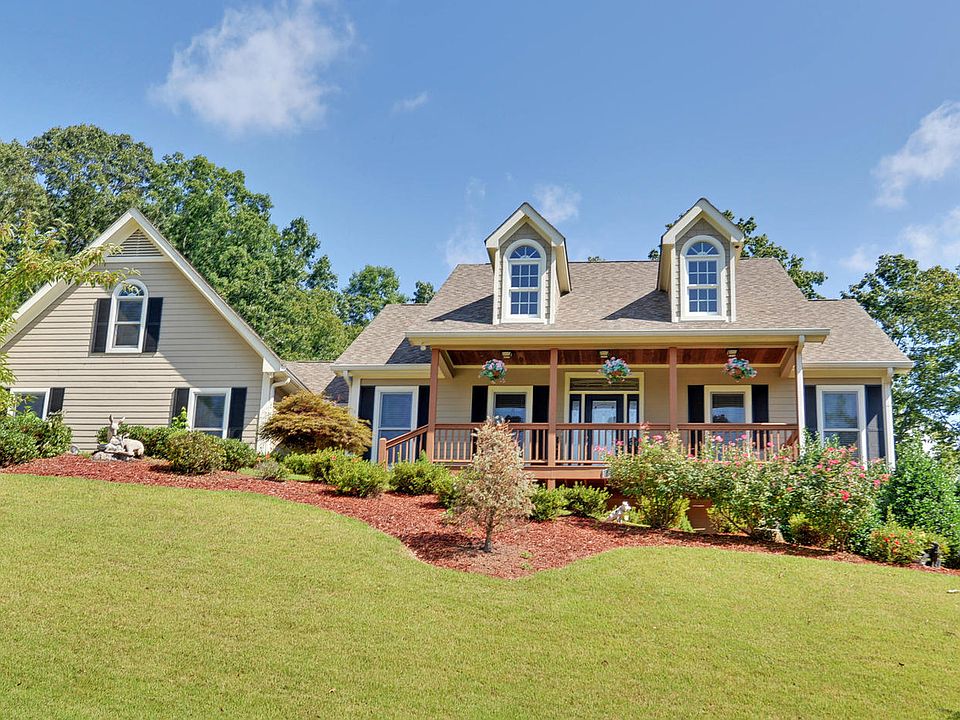 1st image of 381 The Oaks Dr