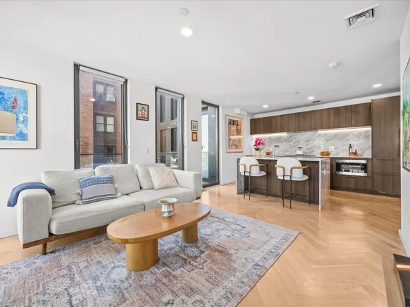 805 Washington Avenue image 1 of 19