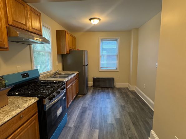 393 Orchard St FLOOR 2