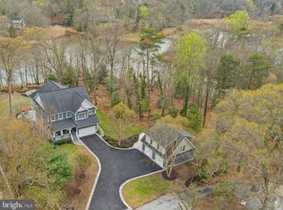 963 Phillips Dr, Arnold, MD