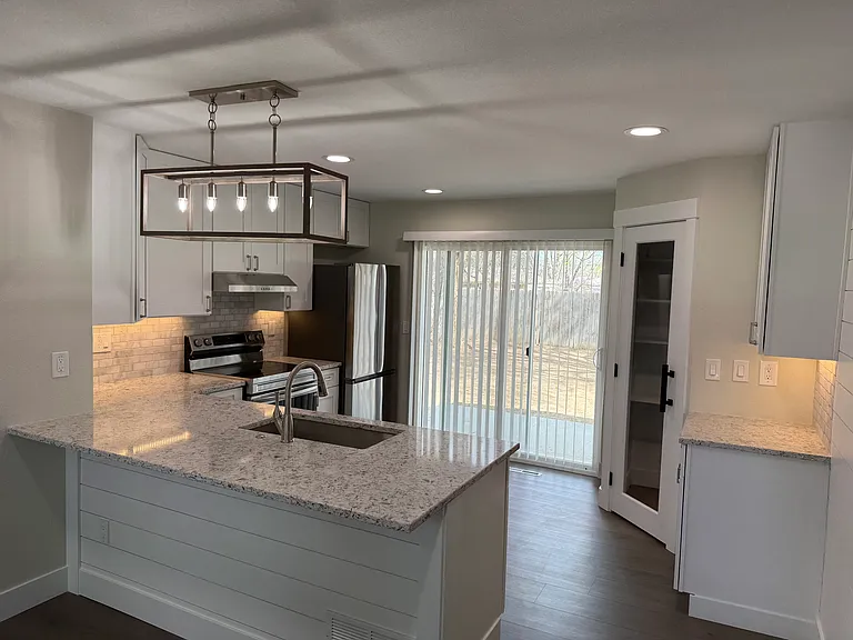 4008 Cottonwood Dr — Photo 15