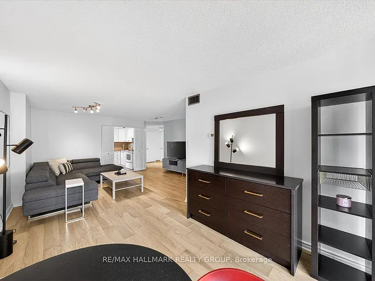 55 Centre Ave #1506 — Photo 14
