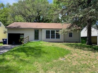 35 La Havre Cir, Florissant, MO 63031