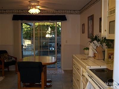 5th image of 2 Bordeaux Ct