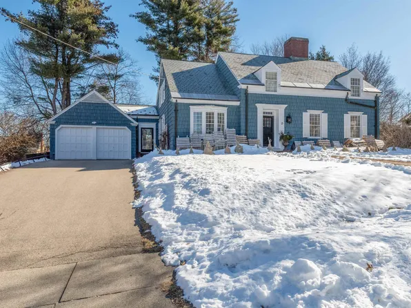 15 Chester Street, Nashua, NH 03064