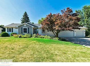 5856 Peachtree Dr, Grand Ledge, MI 48837