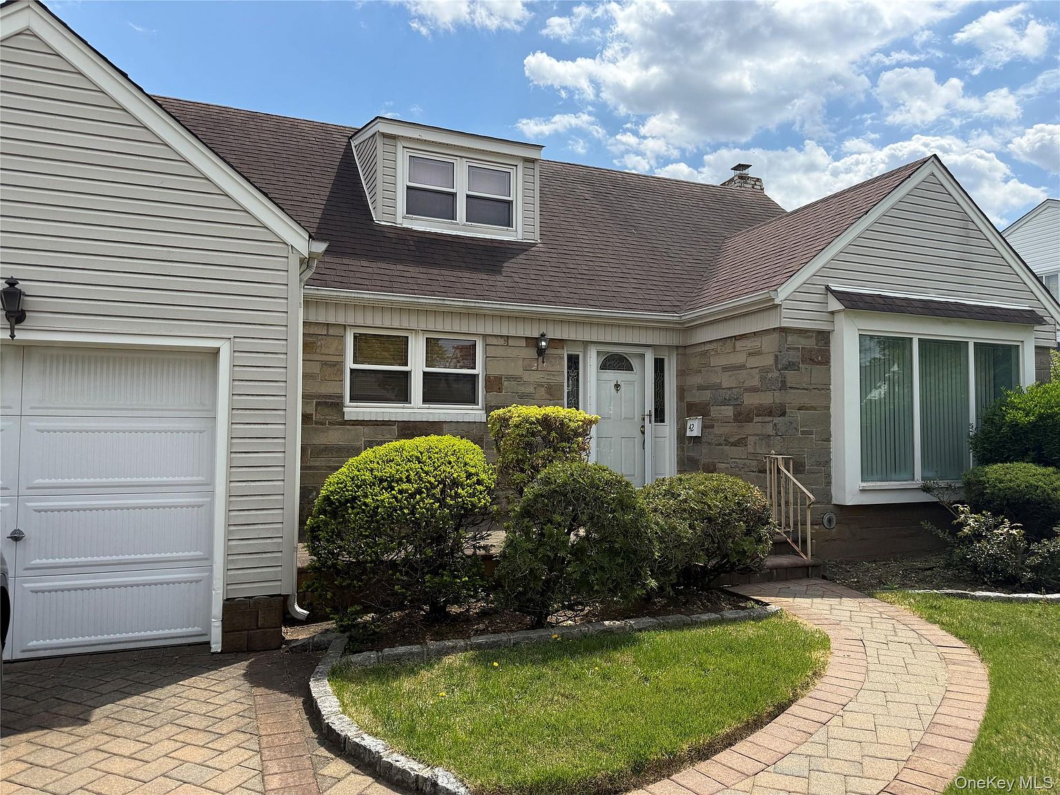 42 Lawrence Street, New Hyde Park, NY 11040 | MLS #992827 | Zillow 42 Lawrence Street, New Hyde Park, NY 11040 | MLS #992827 | Zillow
