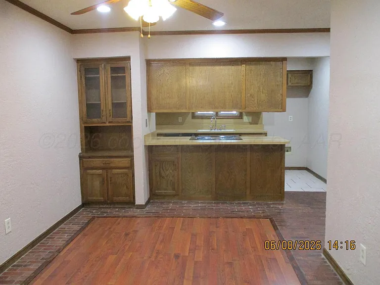 3417 Thornton Dr — Photo 7
