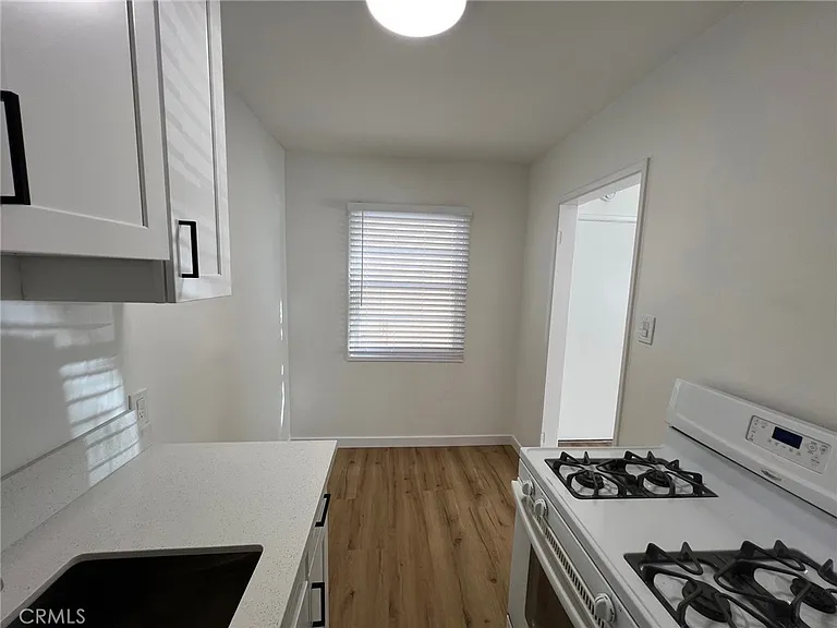 75 Granada Ave — Photo 9