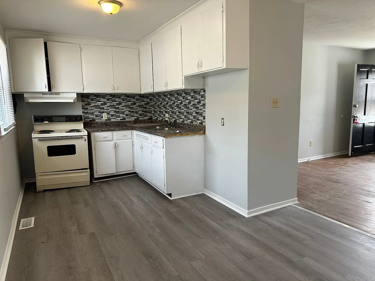 2221 Ireland Drive~ Fayetteville NC 28304 — Photo 3