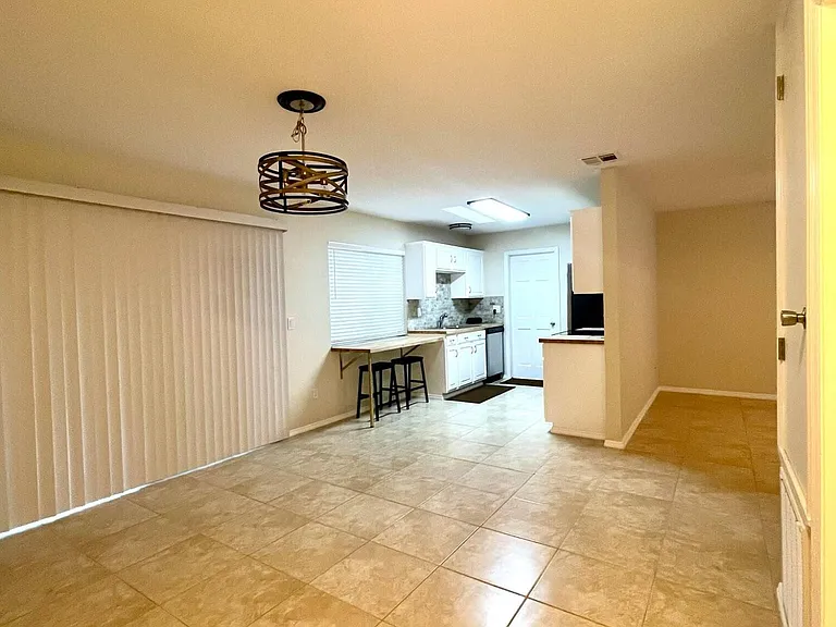 2030 SE Watercrest St — Photo 7