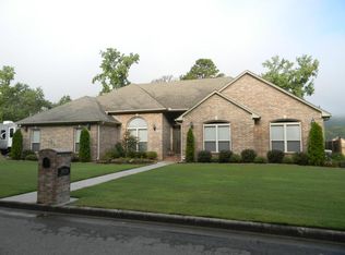 1010 S Vancouver Ave, Russellville, AR 72801