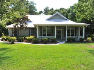 9089 Dorie Dr, Fanning Springs, FL 32693