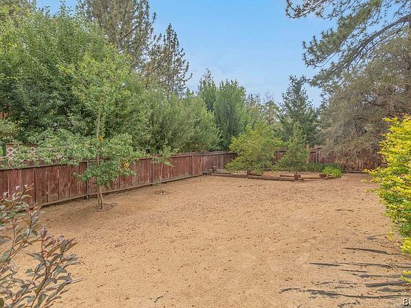 3rd image of 1145 Gold Mountain Dr