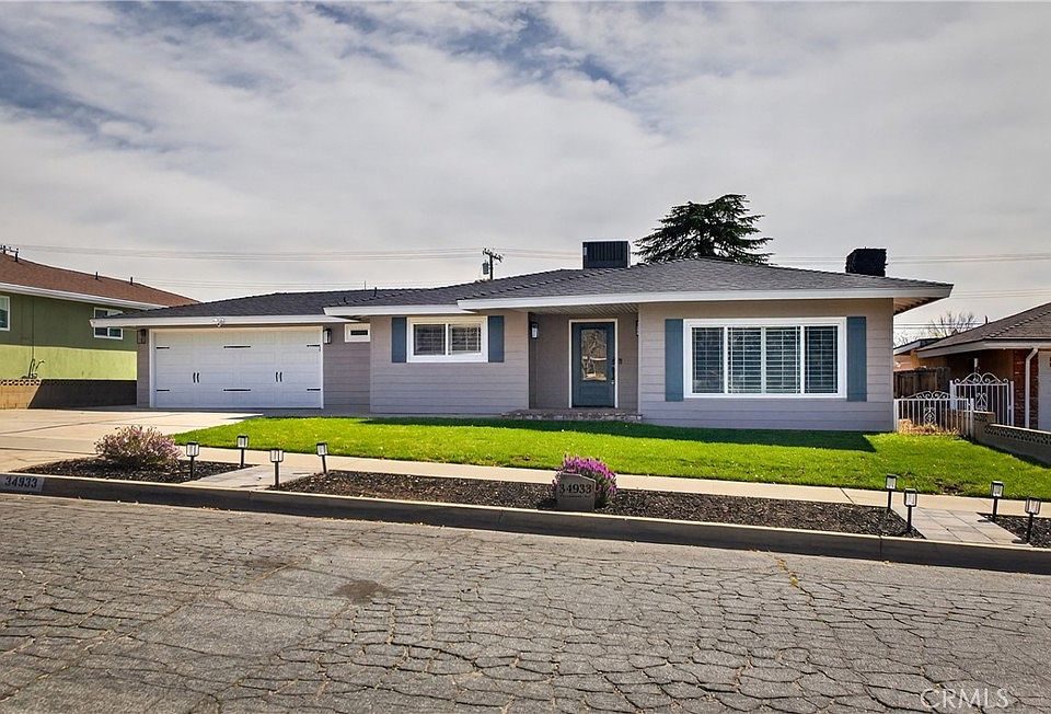 1st image of 34933 Persimmon Ave