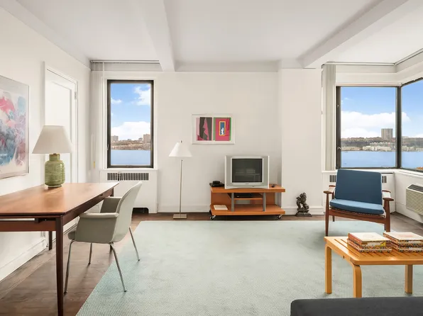 5 Riverside Drive image 9 of 11