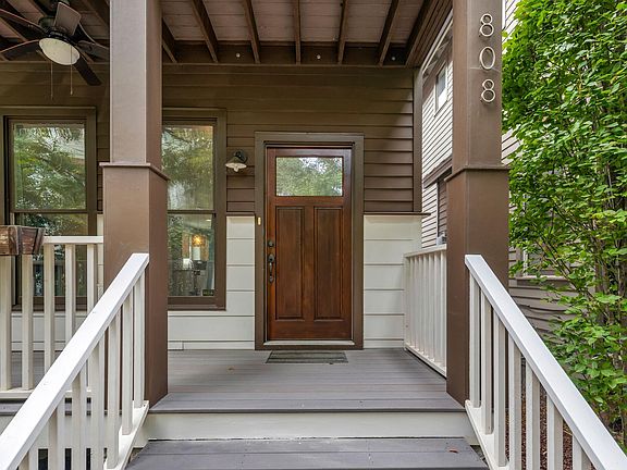 3rd image of 808 Lancaster Way