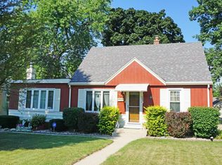 1343 S 112th St, West Allis, WI 53214