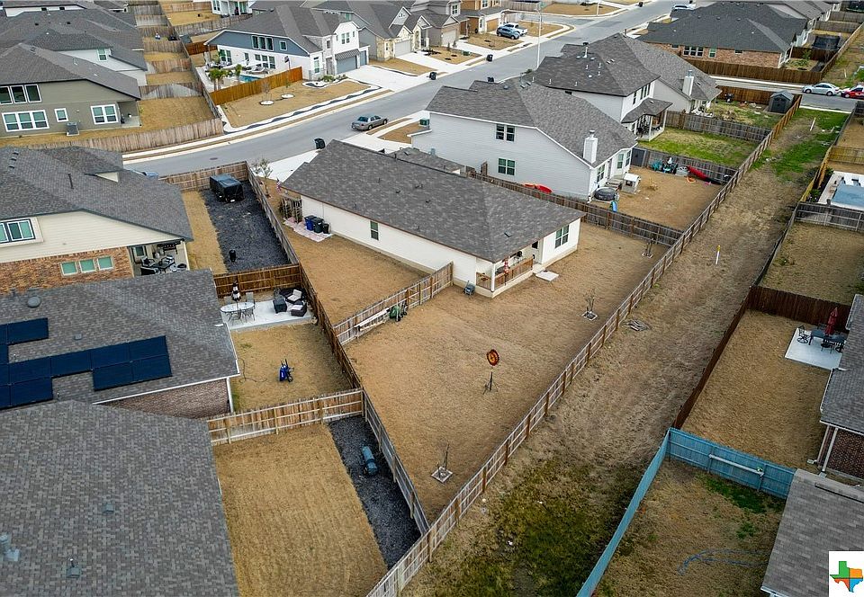 2nd image of 1008 Slight St