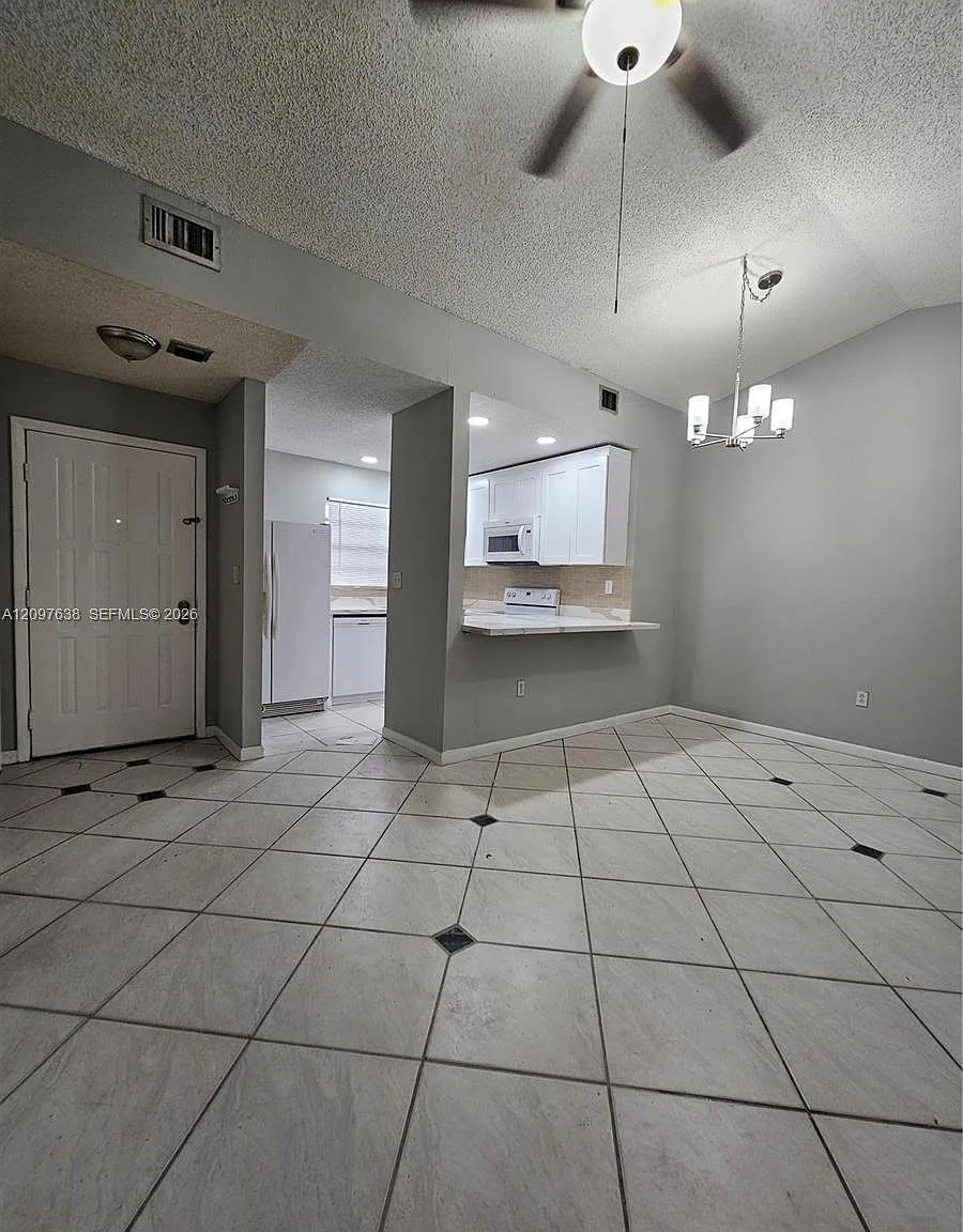 Sierra Ridge Condo A — Photo 2