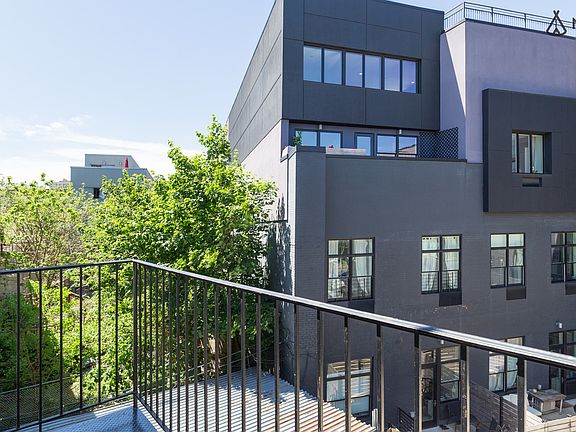 4th image of 688 Washington Ave #3B