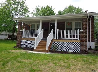 2135 Lackland Rd, Saint Louis, MO 63114