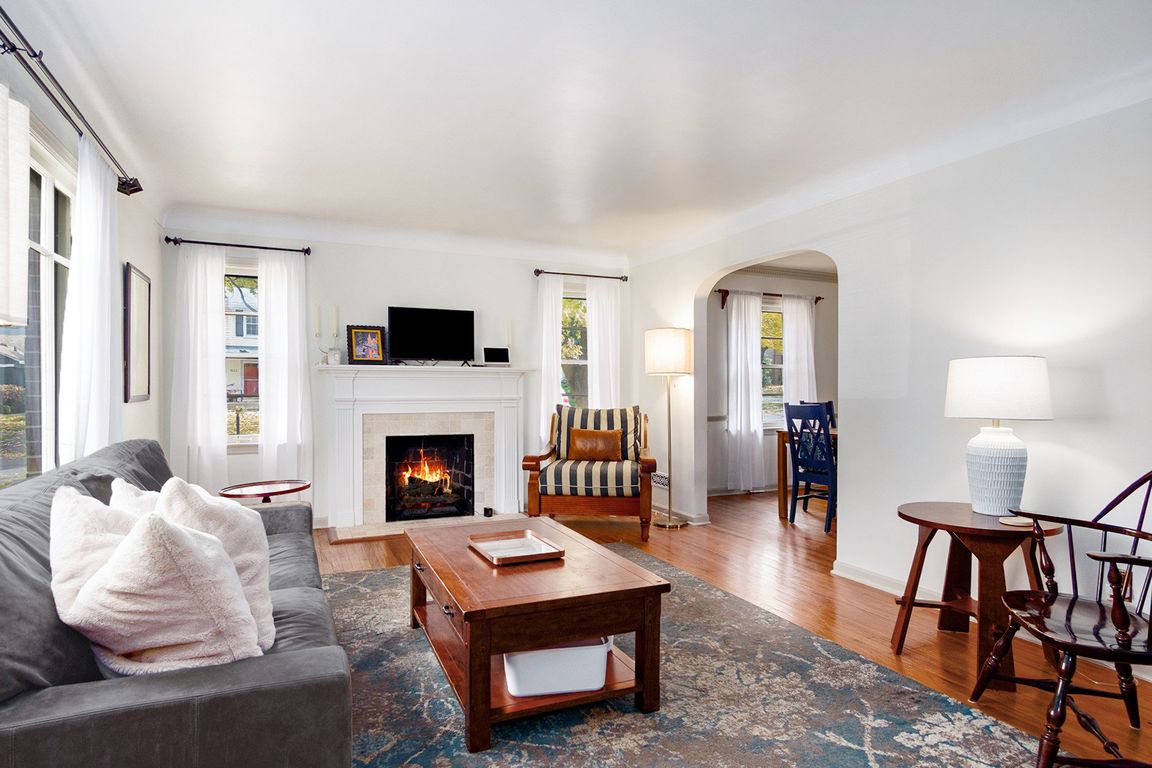 next background image